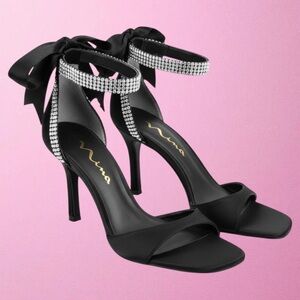 NINA🎀Chic & Sexy Satin Heels🎀Rhinestone Ankle Strap with Bow at Back🎀SZ 8🎀NWOT🎀